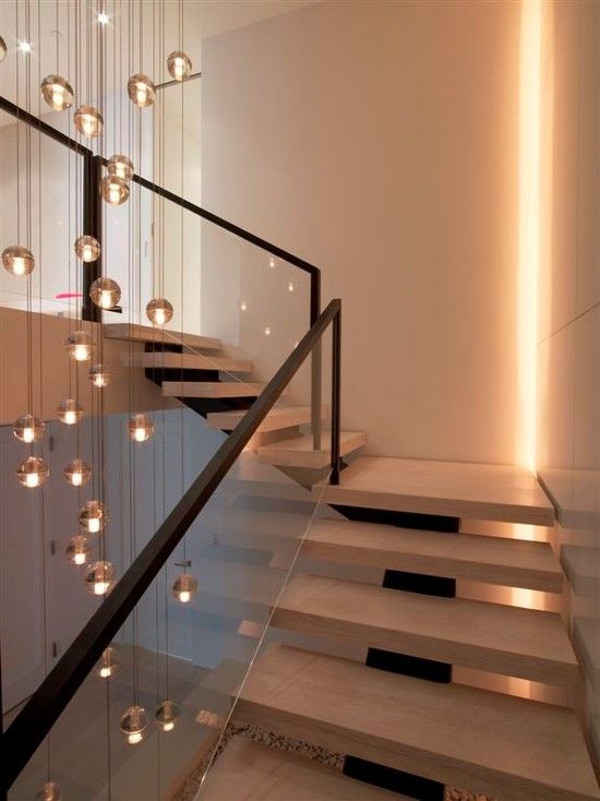 Схемы освещения лестницы в доме