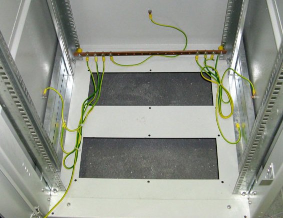 Правила укладки кабелей и проводов на лотках и в коробах