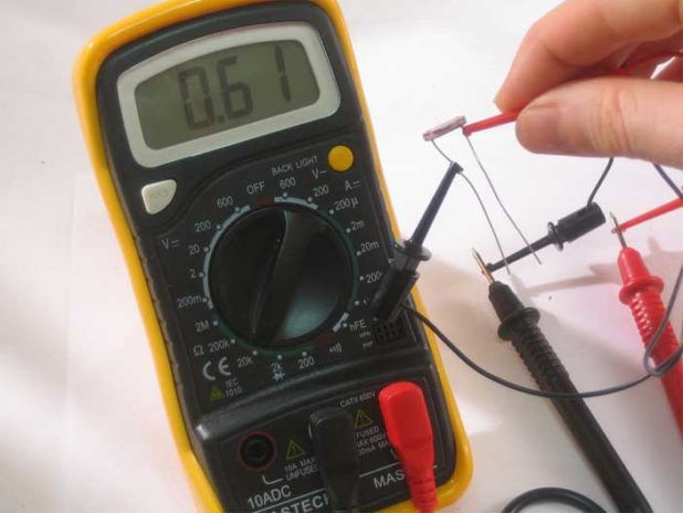 Как проверить резистор (сопротивление) мультиметром (универсальным прибором)